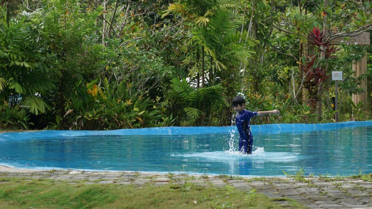 "D'Bamboo Kamp" Desa Wisata Ekang Lagoi Eksteriør billede