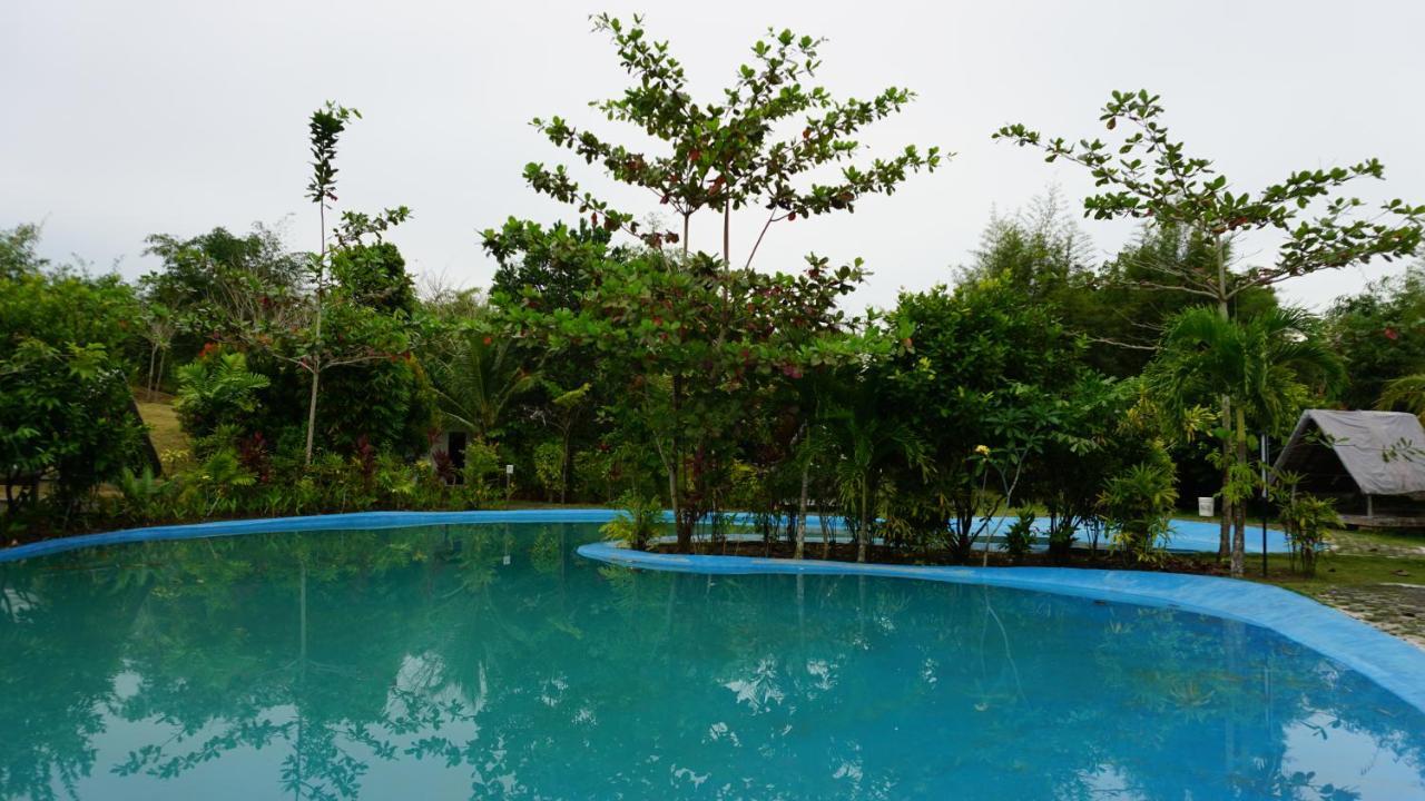 "D'Bamboo Kamp" Desa Wisata Ekang Lagoi Eksteriør billede