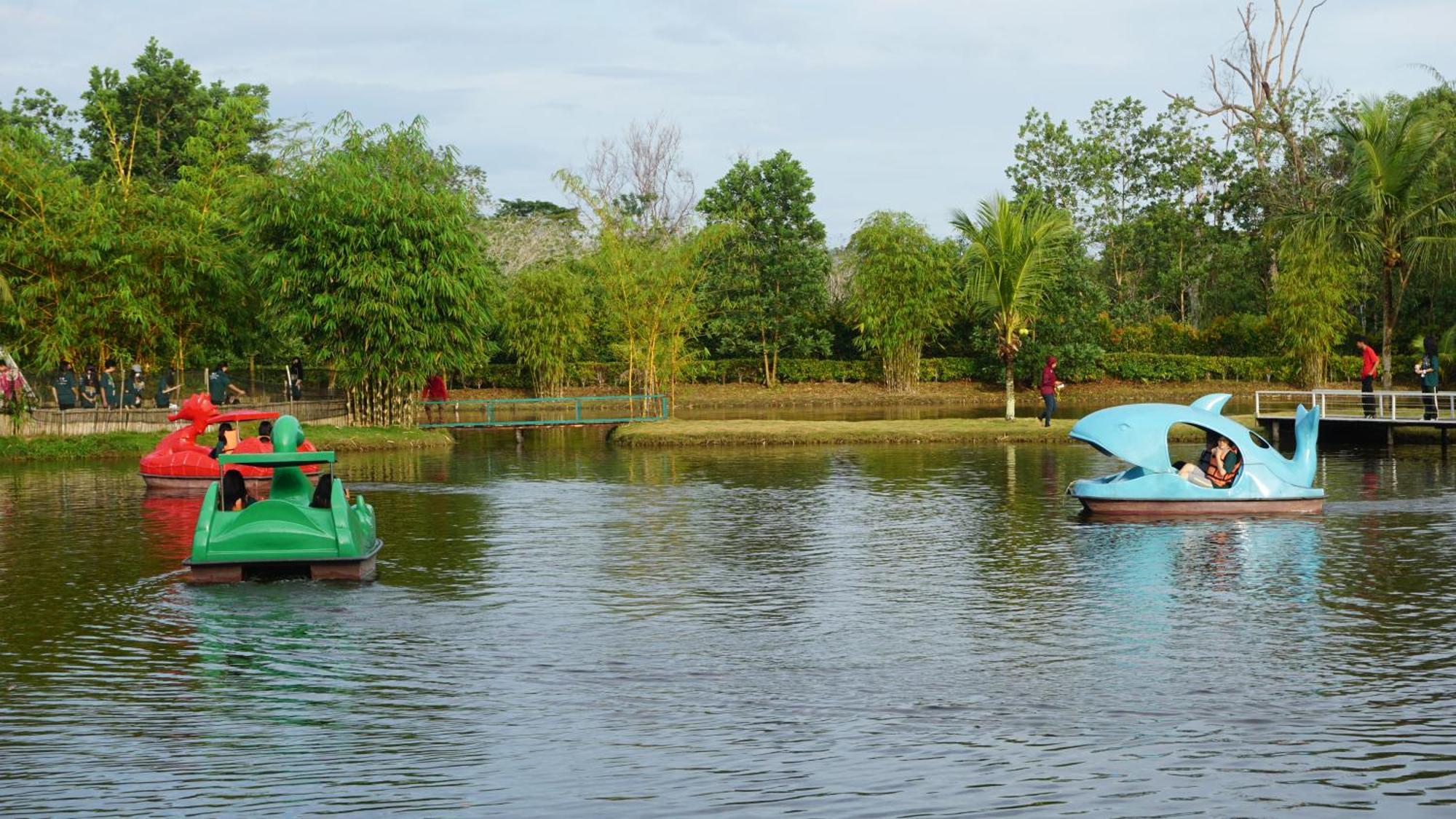 "D'Bamboo Kamp" Desa Wisata Ekang Lagoi Eksteriør billede