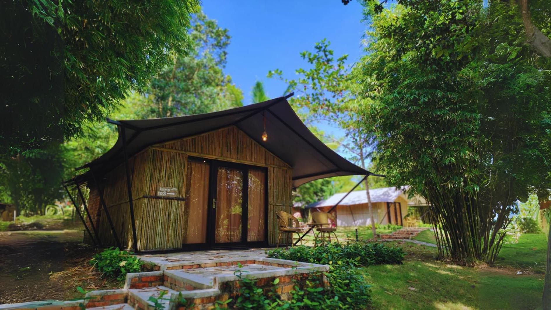 "D'Bamboo Kamp" Desa Wisata Ekang Lagoi Eksteriør billede